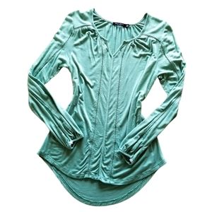 Max Jeans XS Sage Green Long Sleeve Crochet Shirt